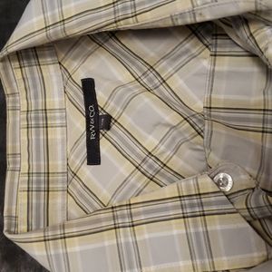 Patterned long sleeve rw and co shirt